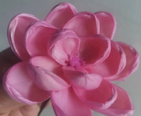 "Деревянный цветок Лотос" ручной работы, длина 60 см, раз.цветка: 8-9 см, 1 шт/упак., св.розовый