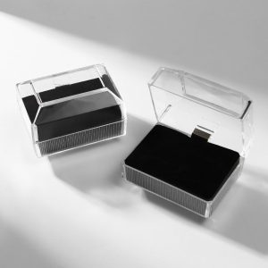 Футляр пластиковый под набор "Сундучок", 6,5*4,5*4,5, вставка чёрная 9901813