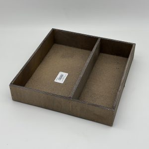Бокс 25*25*5см., фанера, квадрат с перегородкой