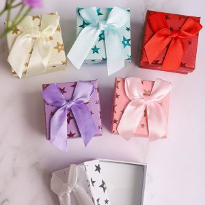 Коробка квадрат 5х5х3,3см звезды микс