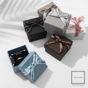 Коробочка подарочная под кольцо, серьги «Счастье», 5×5 см, (полезная часть 4.5×4.5 см,) МИКС