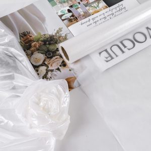 Пленка матовая/глянцевая"Стекло" 56см*10м Белая-01 т.м.30