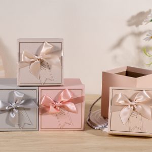 Коробка подарочная ассорти 11,5*11,5*12,5, 1 шт.