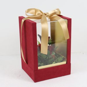 Коробка подарочная с атласной лентой 15,5x14,9x22,5H,1 шт., красный